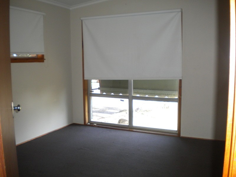 11 Bouvardia Crescent, Frankston North VIC 3200