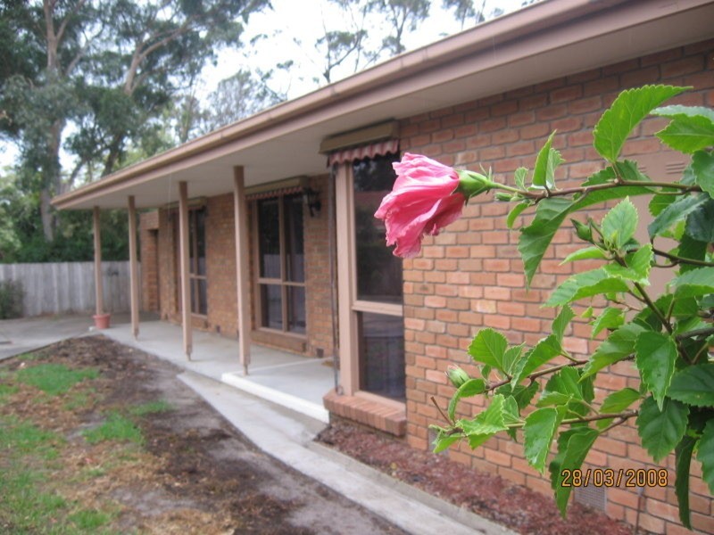 2/13 Dunstan Street, Frankston VIC 3199