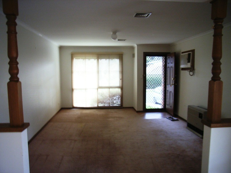 99 Dunsterville Crescent, Frankston VIC 3199