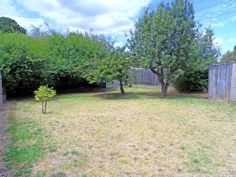 19 Silvertop Street, Frankston North VIC 3200