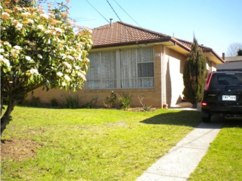 23 Hodgins Crescent, Frankston North VIC 3200