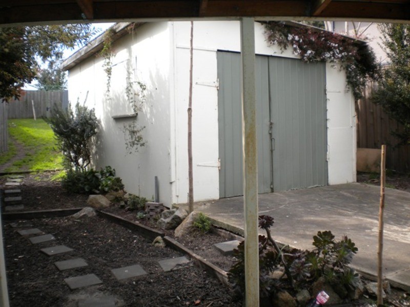 1 Lorraine Street, Frankston VIC 3199