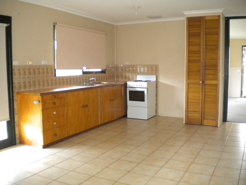 2 Hill Street, Frankston VIC 3199