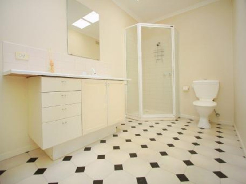 2/3 Leslie Street, Frankston South VIC 3199