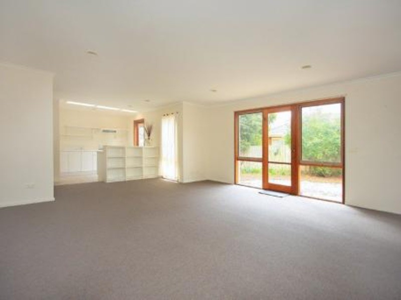 2/3 Leslie Street, Frankston South VIC 3199