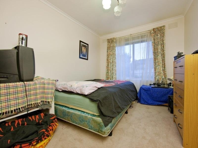 2 Pembroke Avenue, Frankston VIC 3199