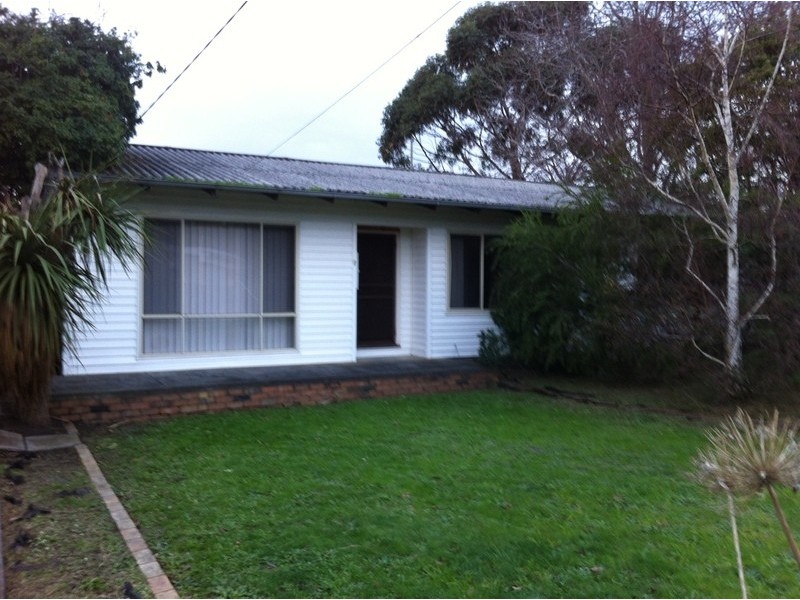 7 Melva Court, Frankston VIC 3199