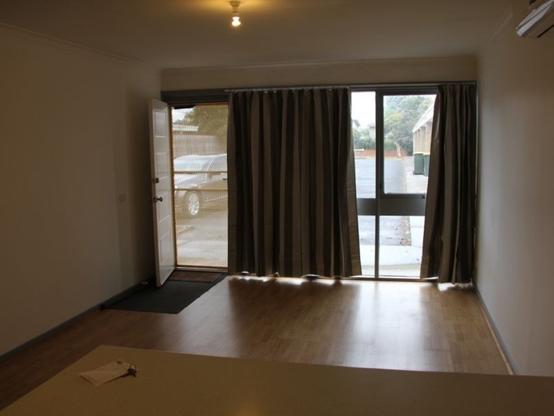 8/23 Fairway Street, Frankston VIC 3199