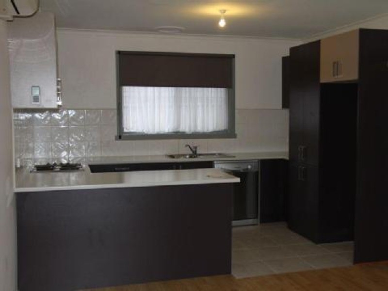 8/23 Fairway Street, Frankston VIC 3199