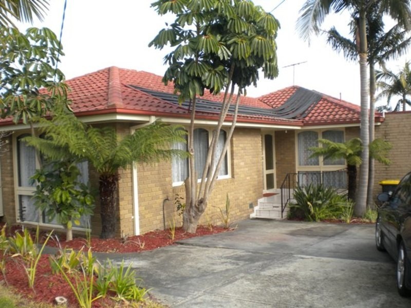 40 Pembroke Avenue, Frankston VIC 3199