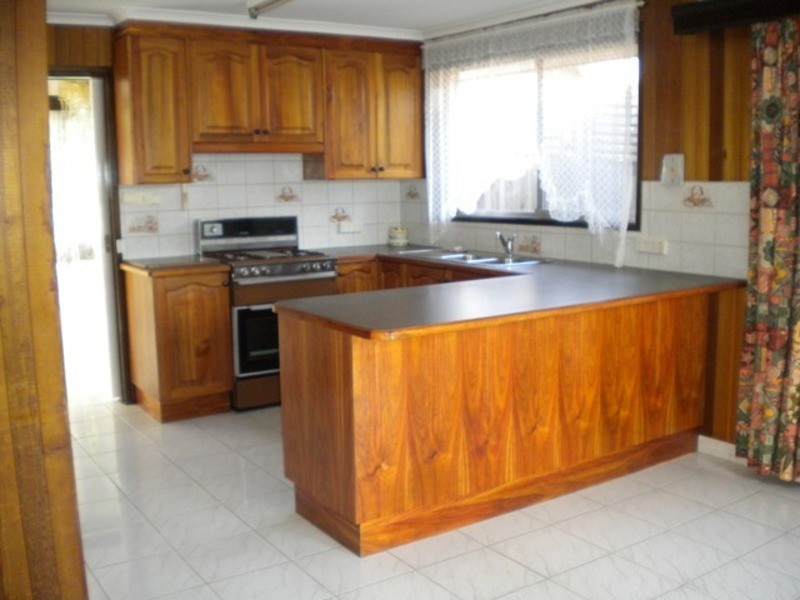 40 Pembroke Avenue, Frankston VIC 3199