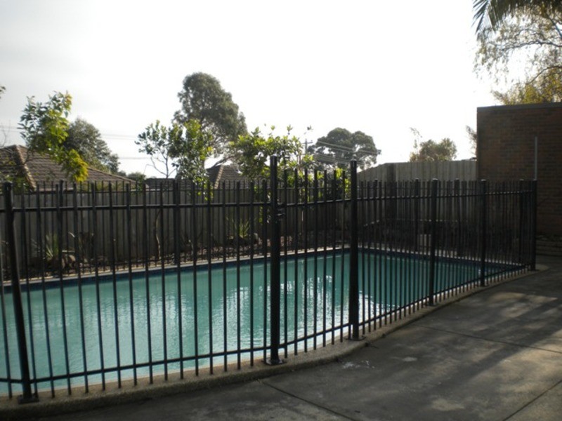 40 Pembroke Avenue, Frankston VIC 3199