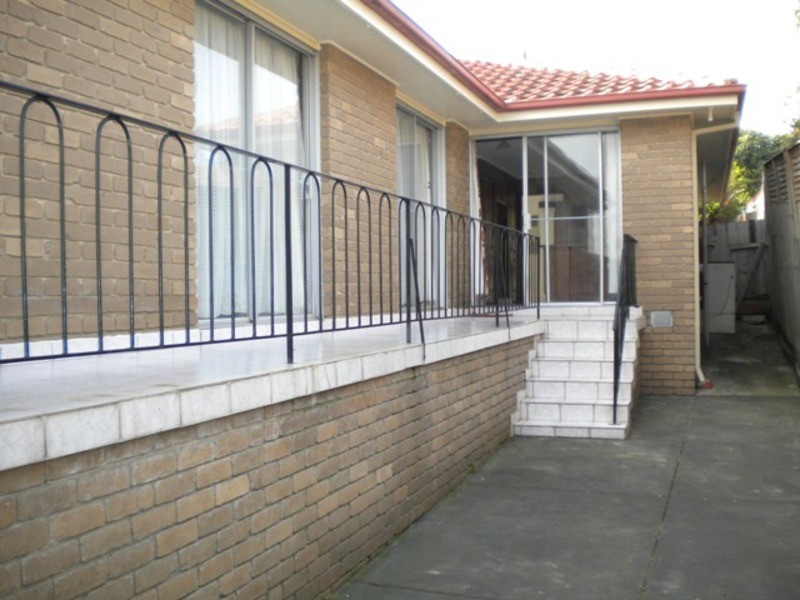 40 Pembroke Avenue, Frankston VIC 3199