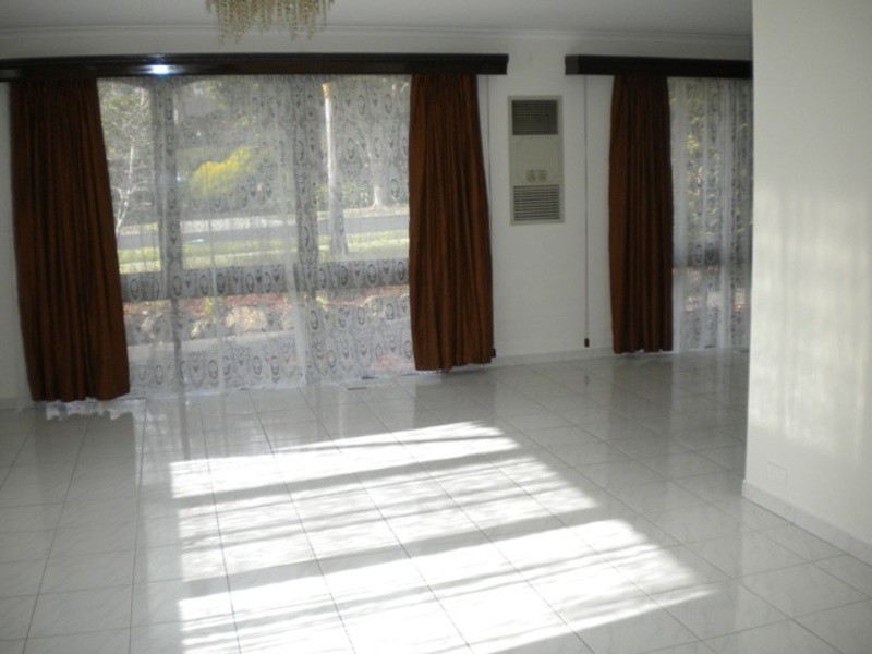 40 Pembroke Avenue, Frankston VIC 3199