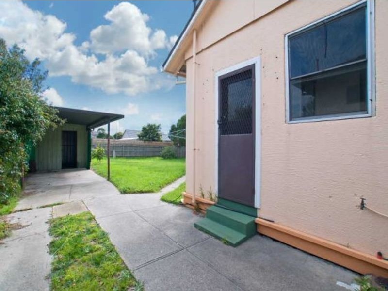 25 Plantation Avenue, Frankston North VIC 3200