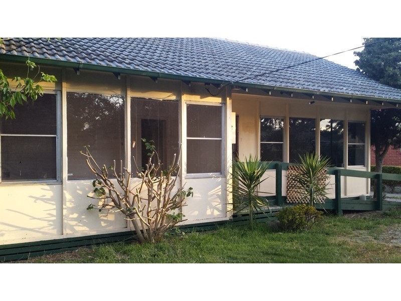 12 Radiata Street, Frankston North VIC 3200