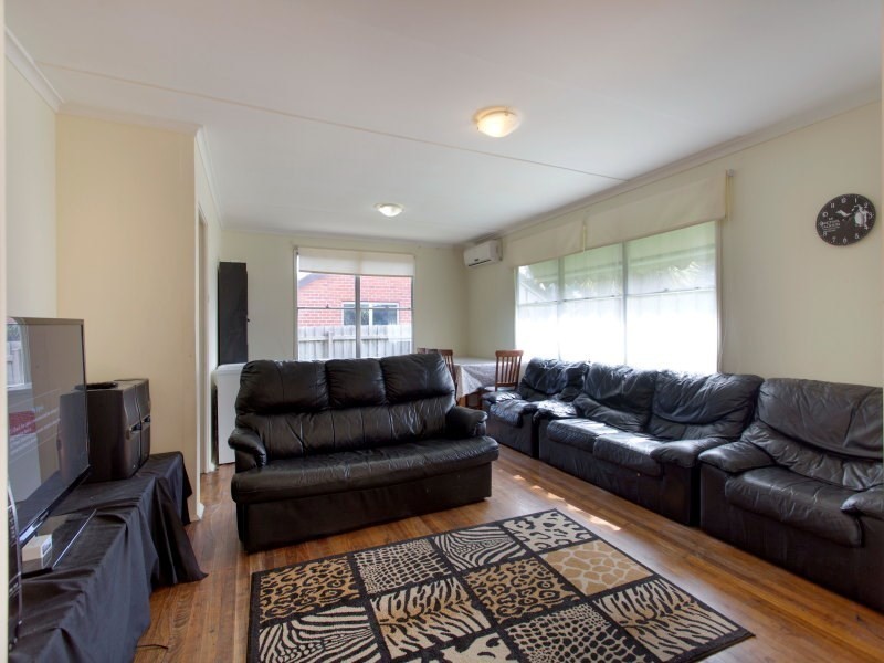 6 Rosemary Crescent, Frankston North VIC 3200