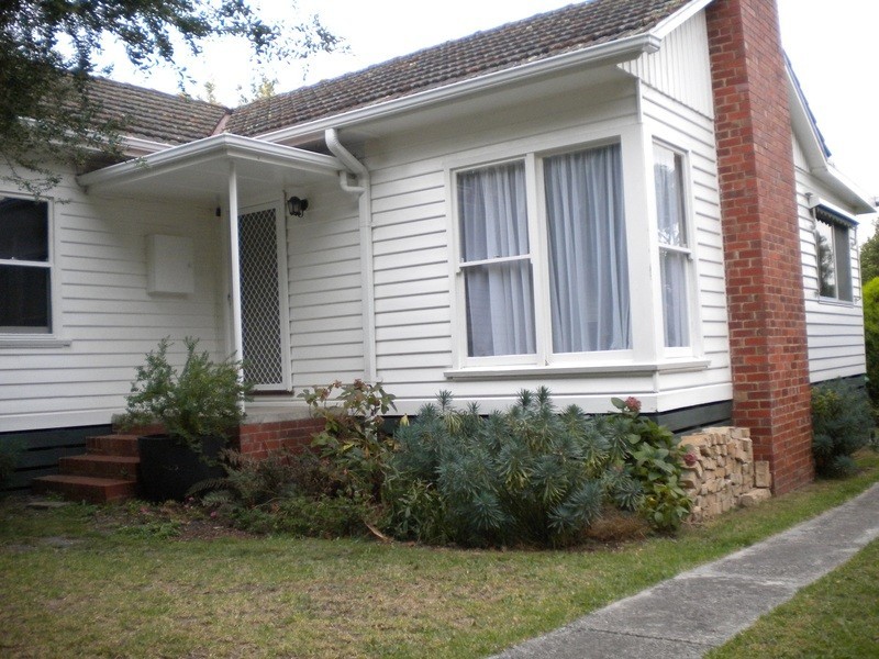 40 Woodlands Grove, Frankston South VIC 3199