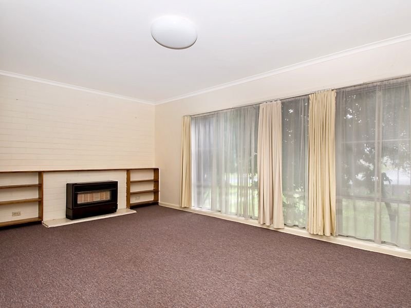 58 Forest Drive, Frankston North VIC 3200