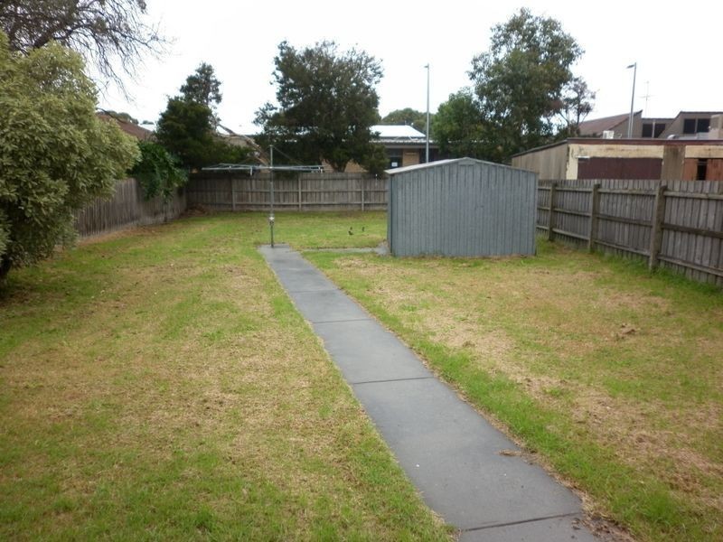 14 Ebdale Street, Frankston VIC 3199