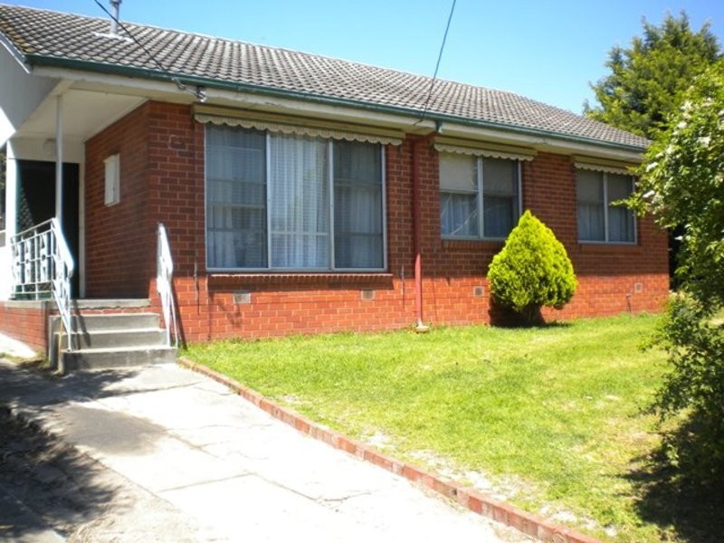 2 Aleppo Crescent, Frankston North VIC 3200