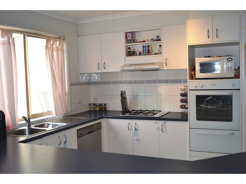 6 Pip Street, Skye VIC 3977