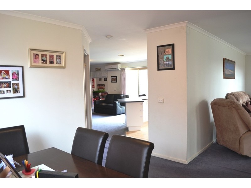 6 Pip Street, Skye VIC 3977