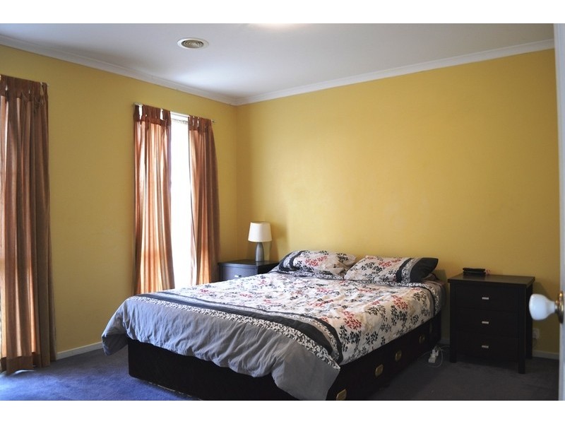 6 Pip Street, Skye VIC 3977