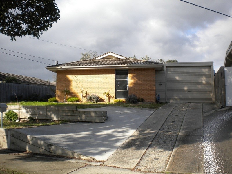 126 Monterey Boulevard, Frankston North VIC 3200