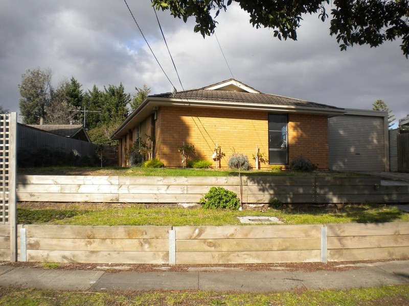 126 Monterey Boulevard, Frankston North VIC 3200