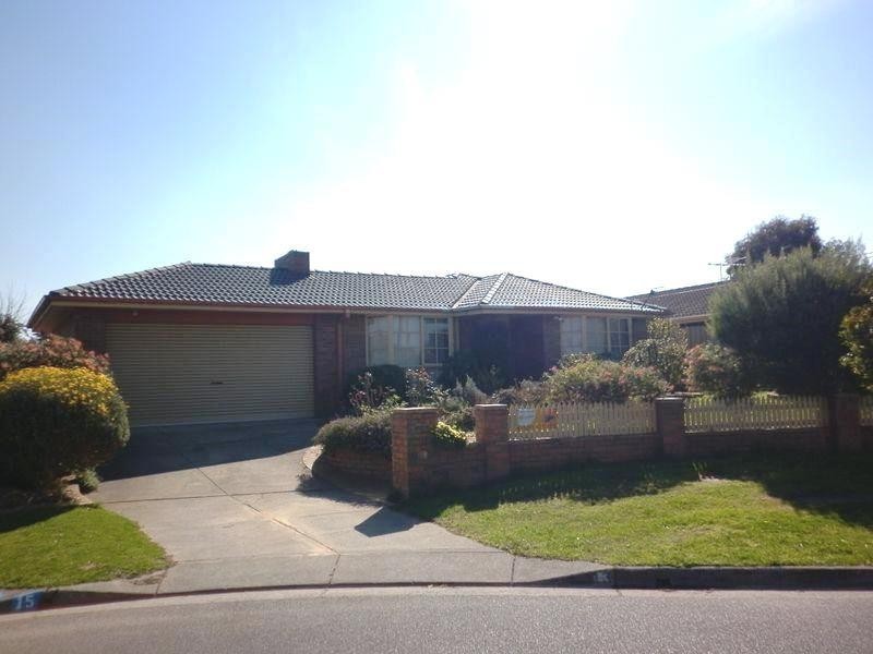 13 Firetail Court, Carrum Downs VIC 3201