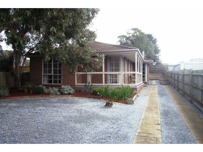 8 Ridley Close, Carrum Downs VIC 3201