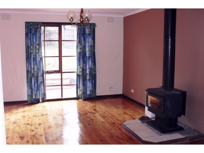 8 Ridley Close, Carrum Downs VIC 3201