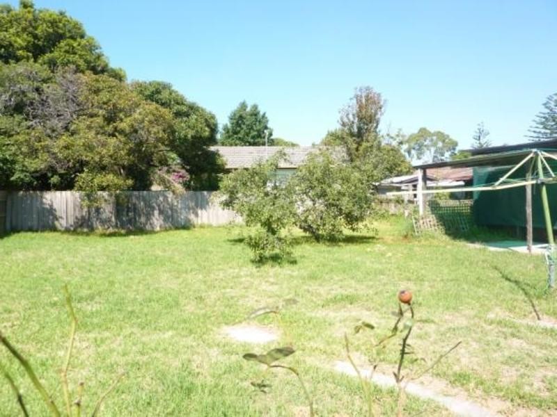 14 Lambert Street, Frankston North VIC 3200