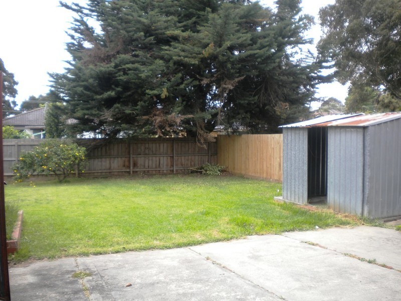 61 Rosemary Crescent, Frankston North VIC 3200