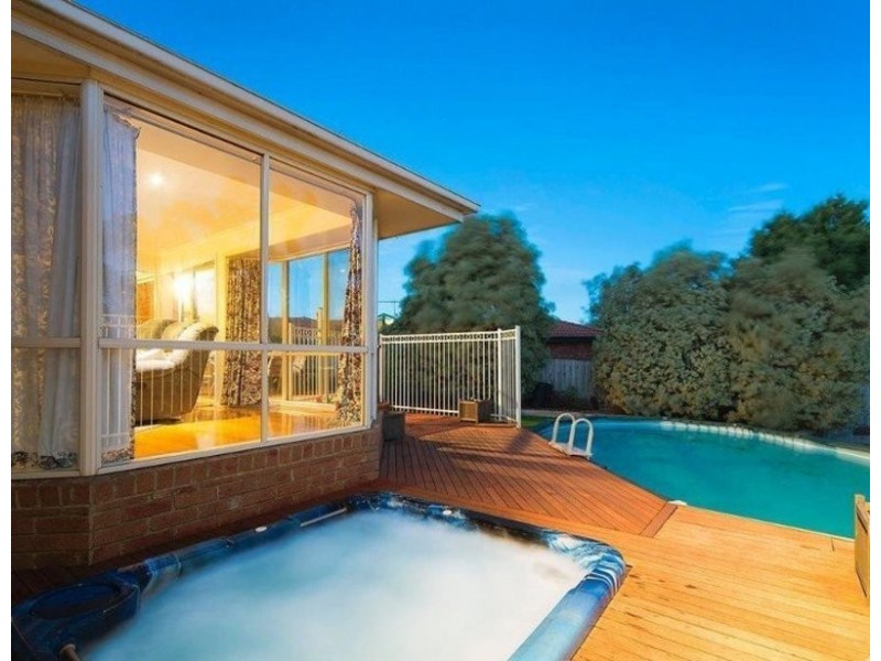 Cranbourne North VIC 3977