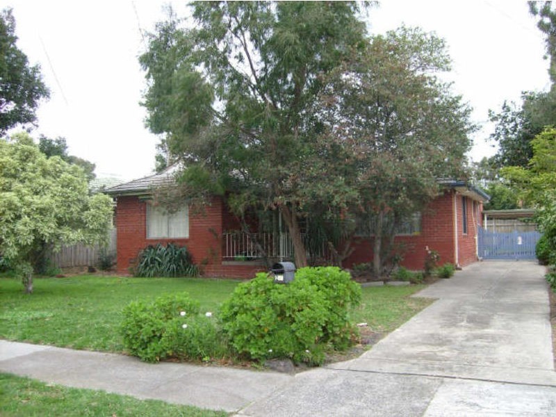 24 Fingal Drive, Frankston VIC 3199