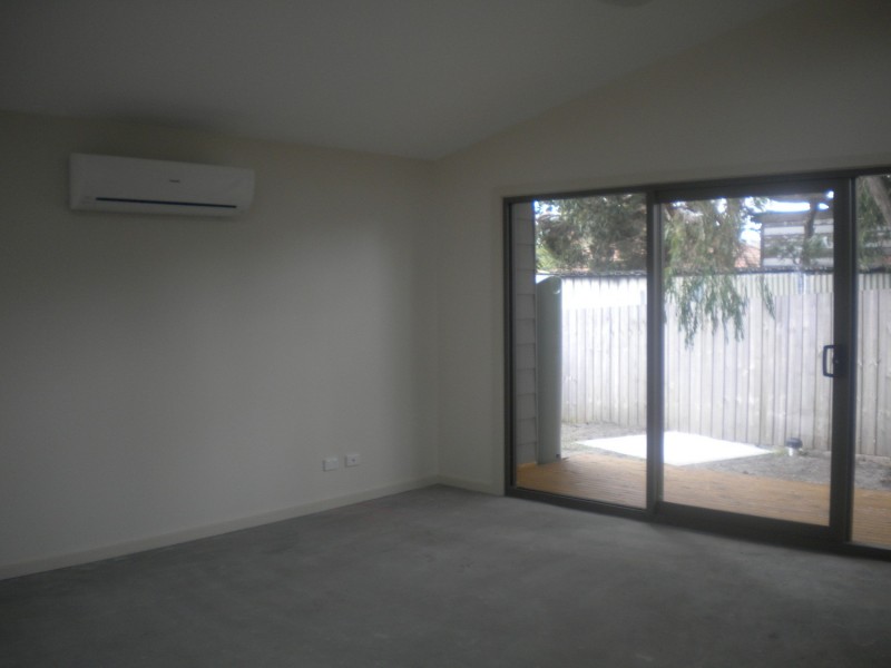 5A Candlebark Crescent, Frankston North VIC 3200