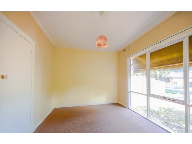 2 Duncan Avenue, Seaford VIC 3198