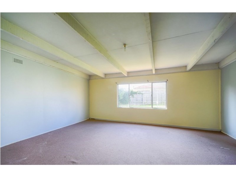 2 Duncan Avenue, Seaford VIC 3198