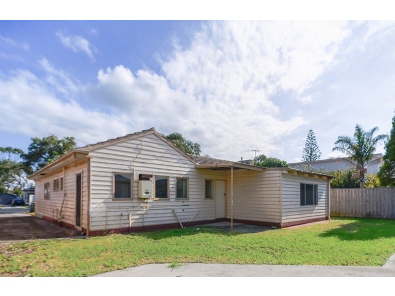 2 Duncan Avenue, Seaford VIC 3198