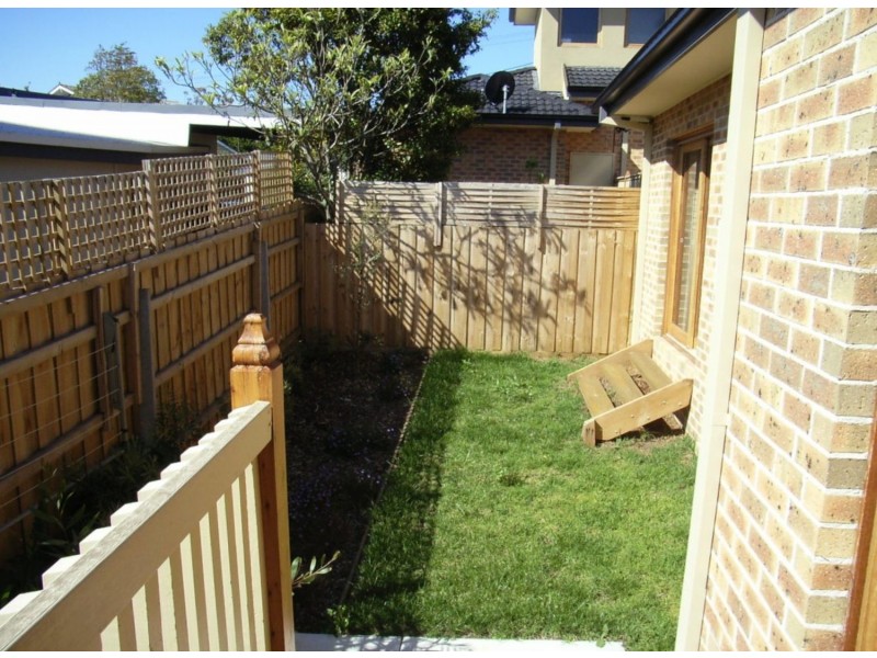 2/8 Ithaca Road, Frankston South VIC 3199