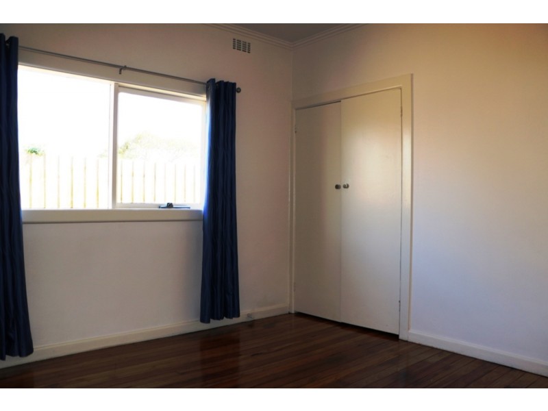 2 Duncan Avenue, Seaford VIC 3198