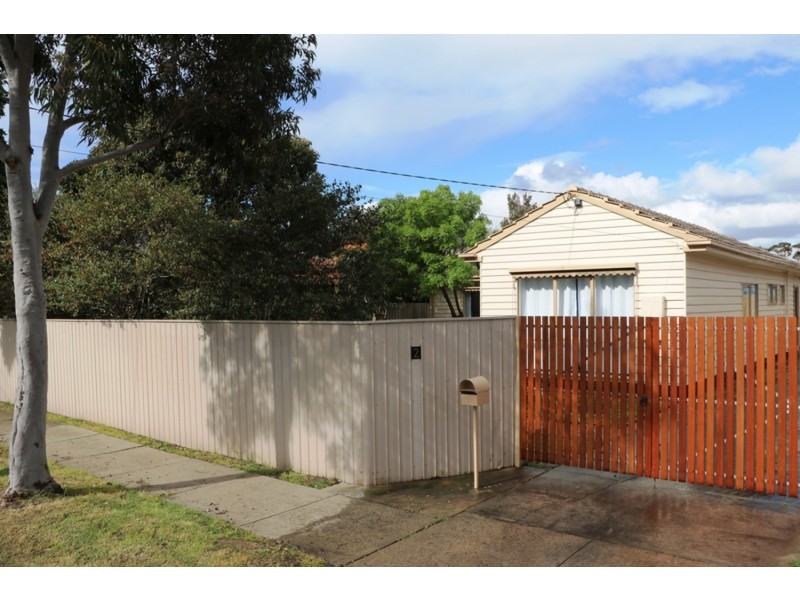 2 Duncan Avenue, Seaford VIC 3198