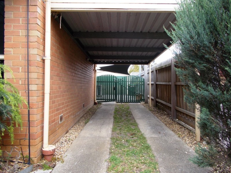 38 Bouvardia Crescent, Frankston North VIC 3200