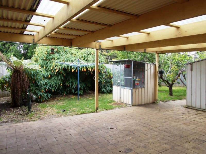 38 Bouvardia Crescent, Frankston North VIC 3200