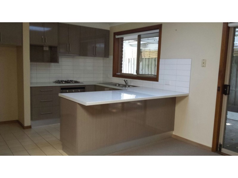 4/18 Robinia Street, Frankston VIC 3199