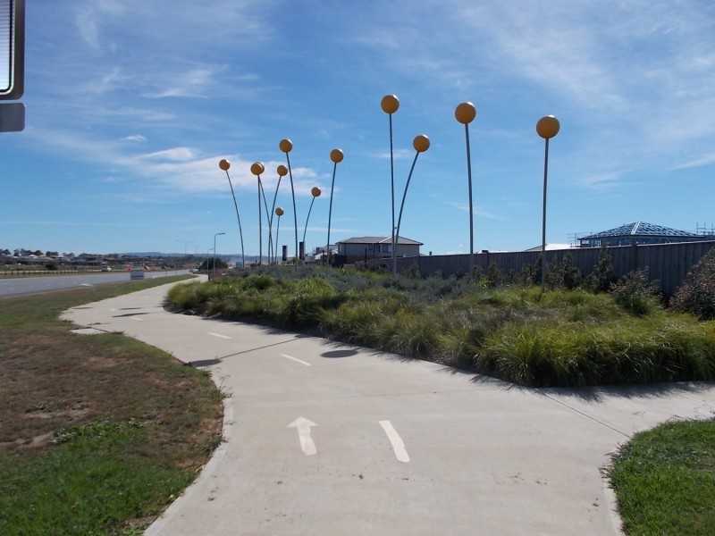 4 Elland Road, Clyde North VIC 3978