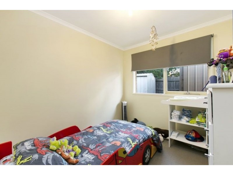 8 Milner Court, Cranbourne VIC 3977