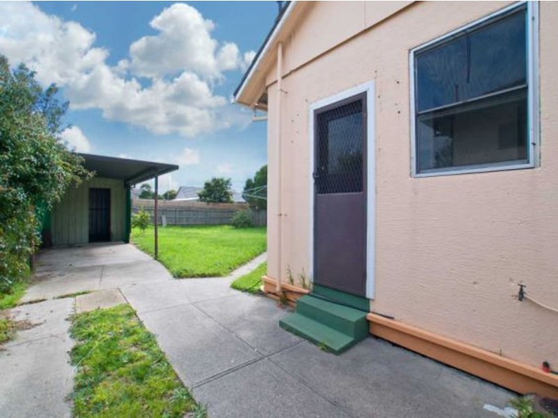 25 Plantation Avenue, Frankston North VIC 3200